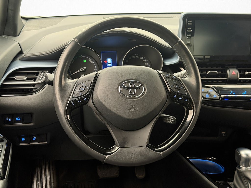 Vehicle Image 10