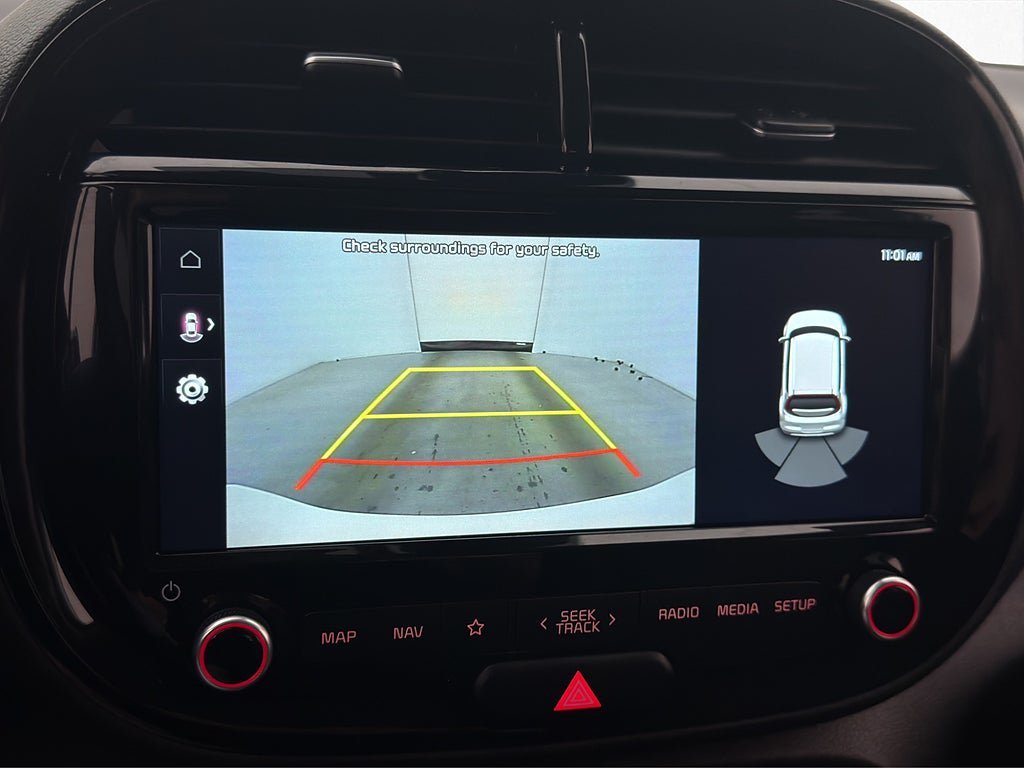 Vehicle Image 17