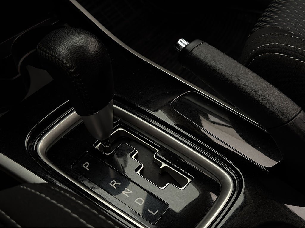 Vehicle Image 17