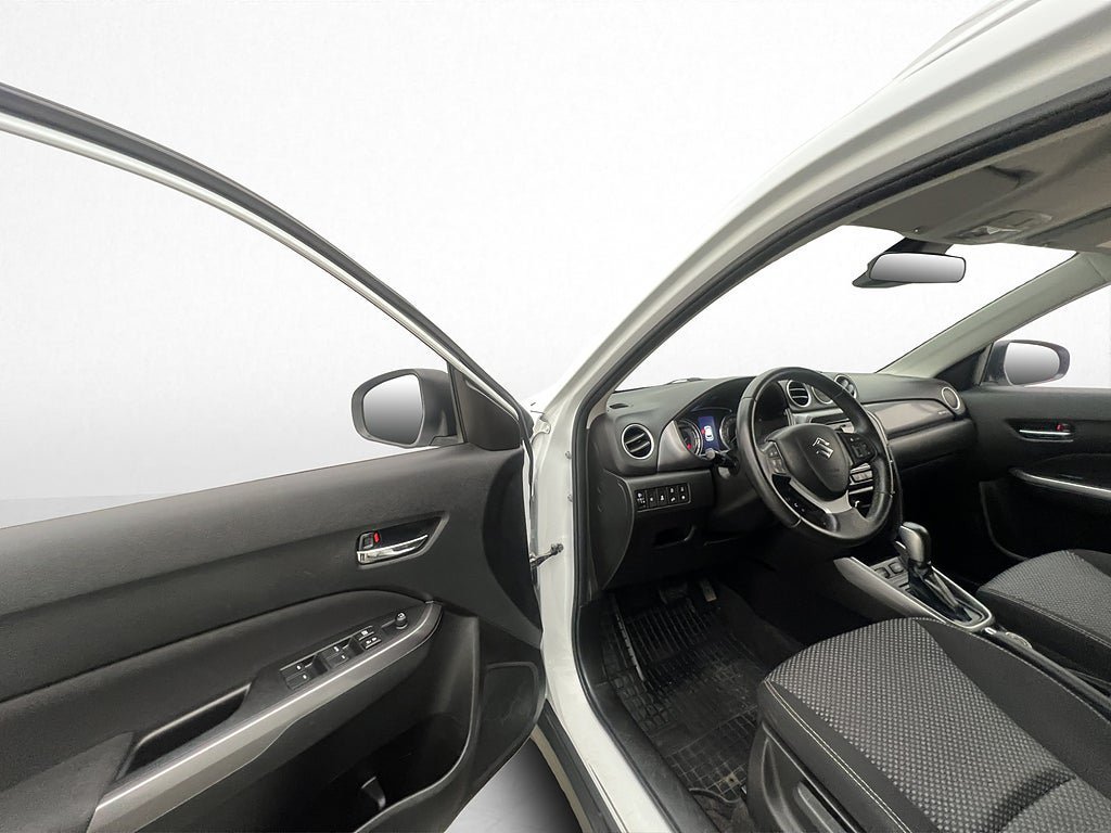 Vehicle Image 10