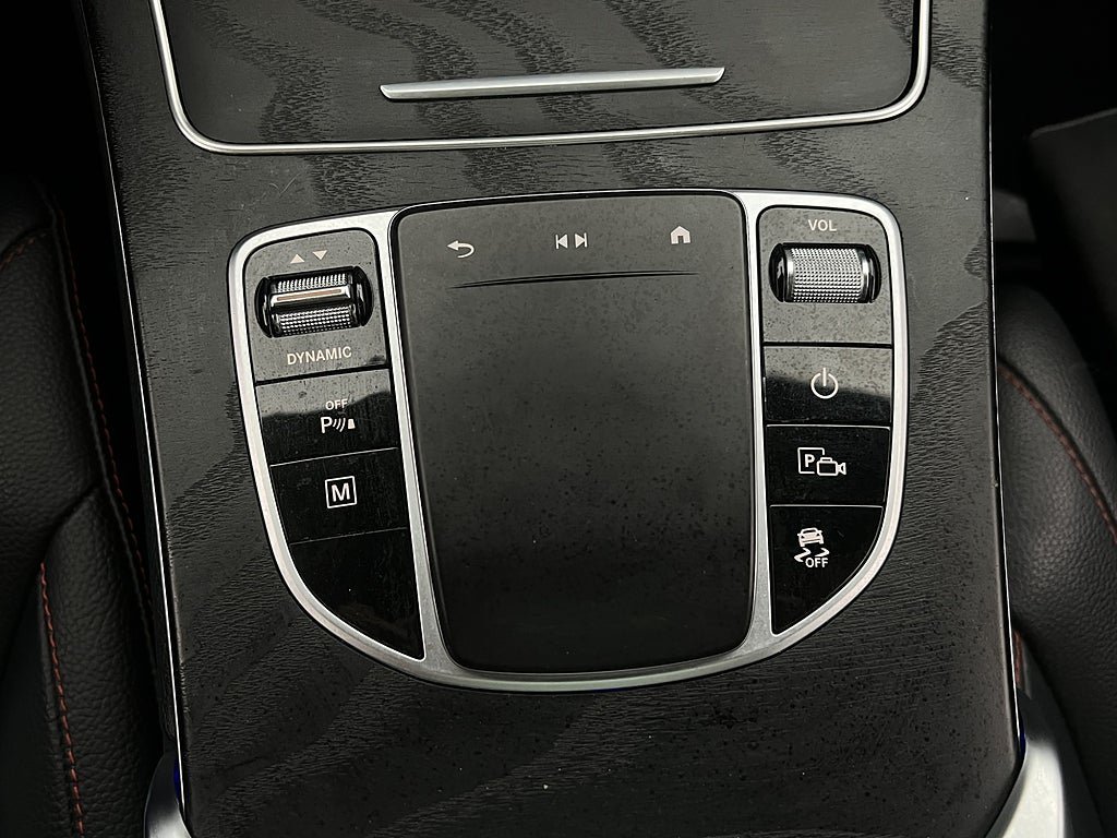 Vehicle Image 24