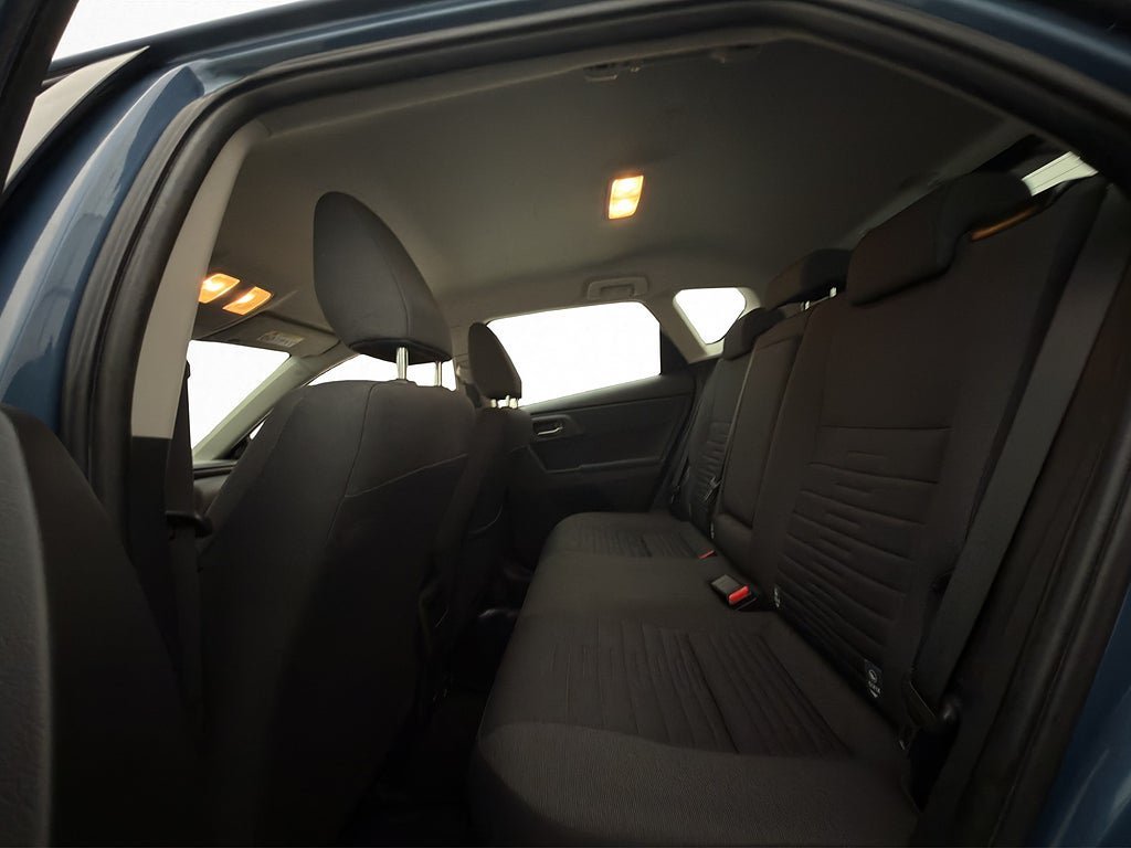 Vehicle Image 16