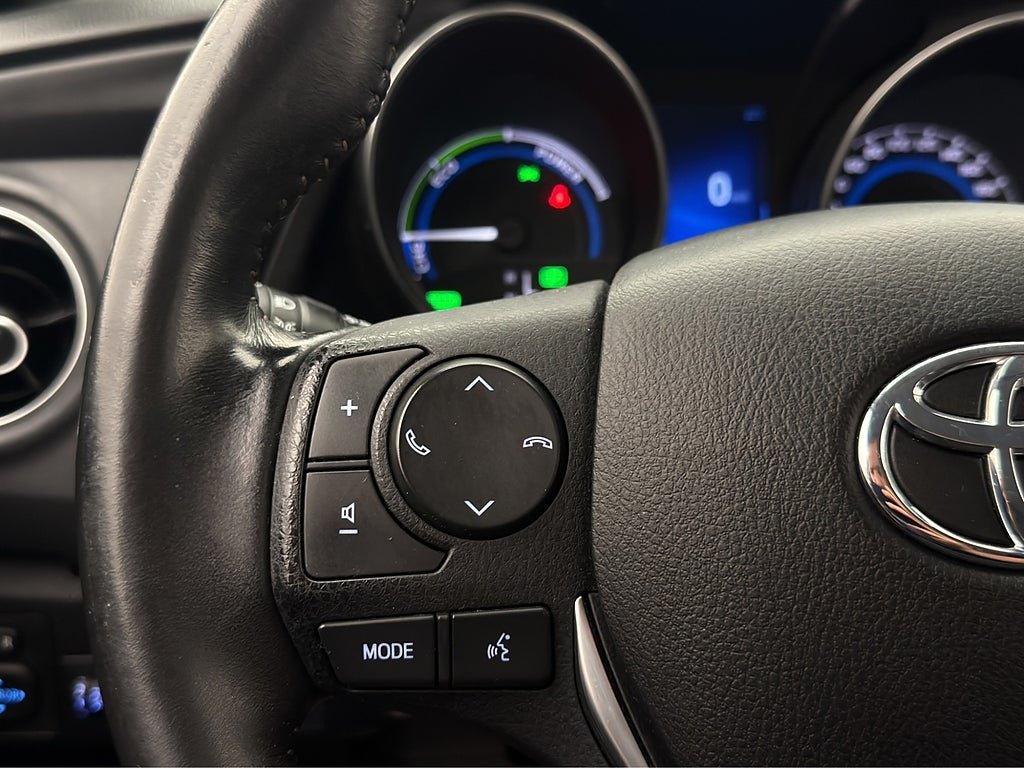 Vehicle Image 18