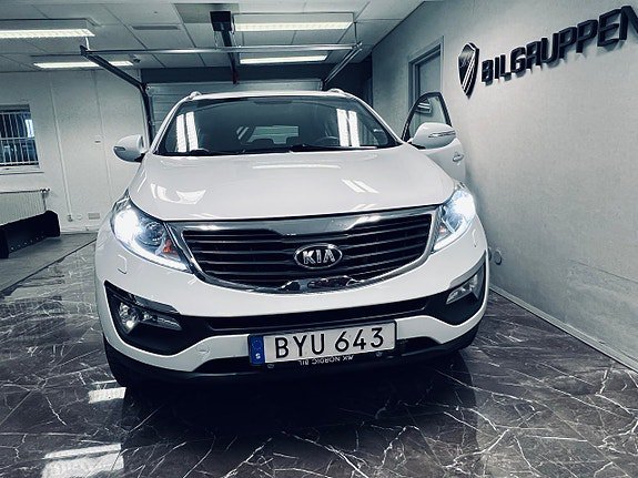 Vehicle Image 7