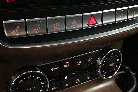 Vehicle Image 27