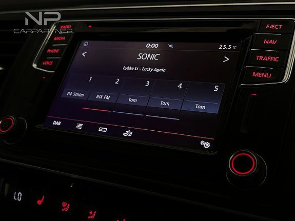 Vehicle Image 23
