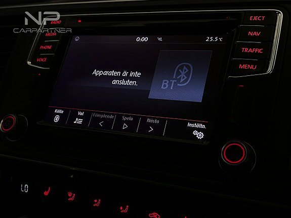 Vehicle Image 24