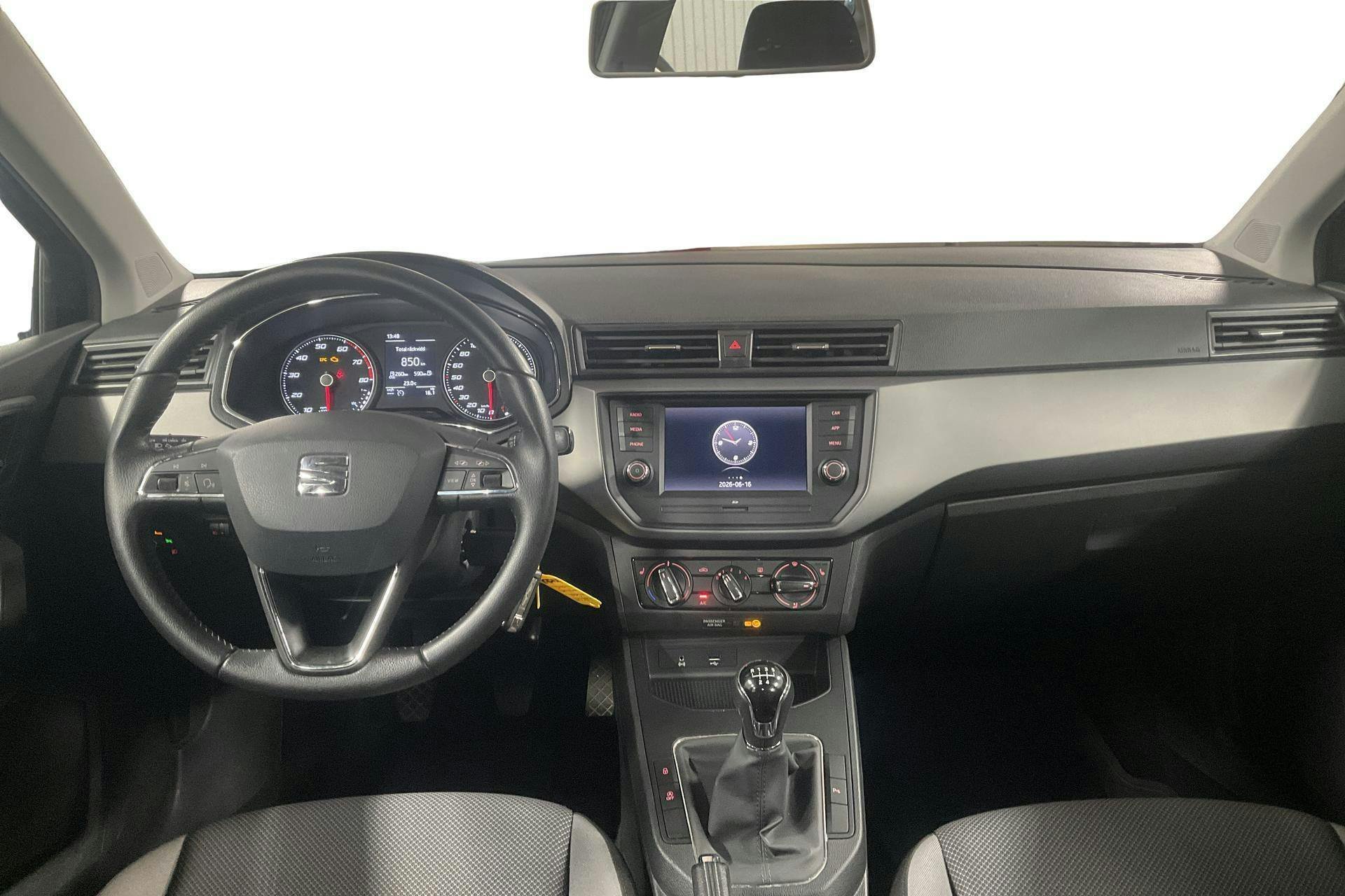 Vehicle Image 6