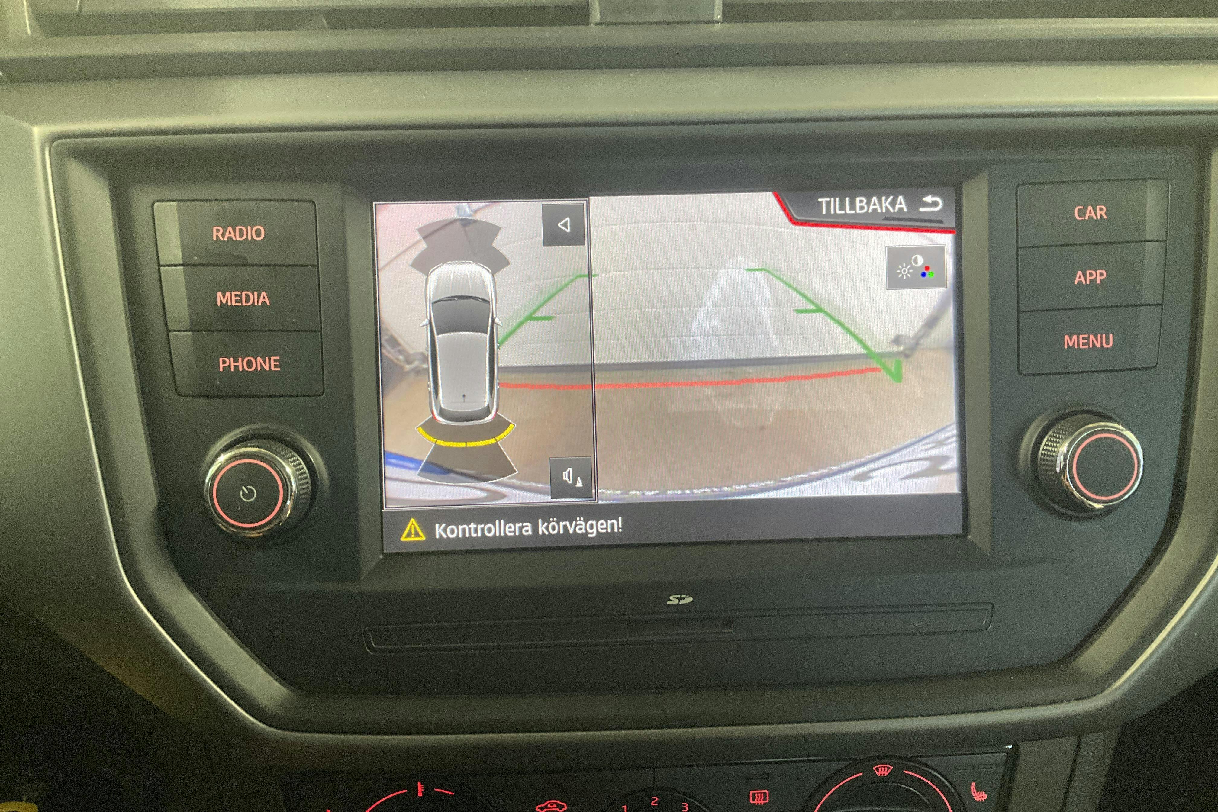 Vehicle Image 12