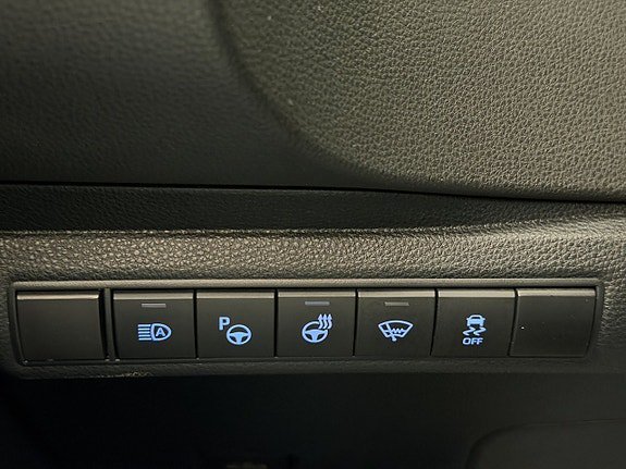 Vehicle Image 27