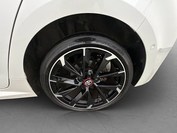 Vehicle Image 30