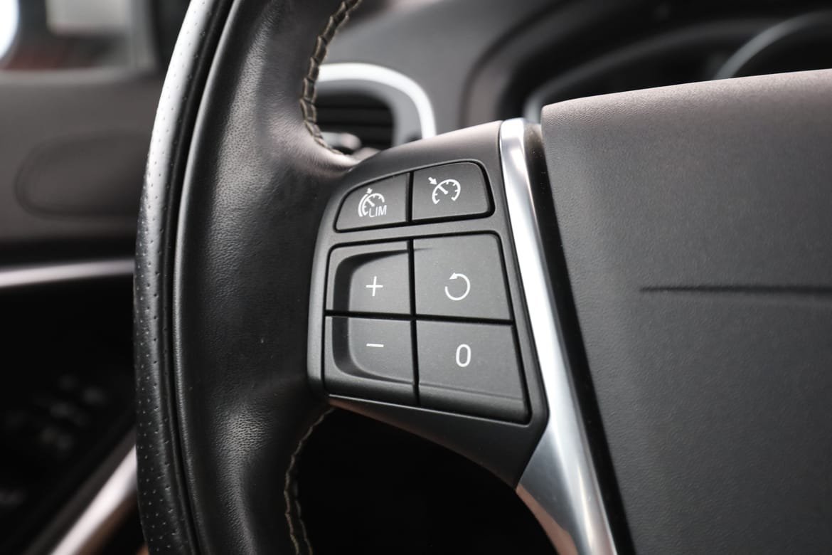 Vehicle Image 28