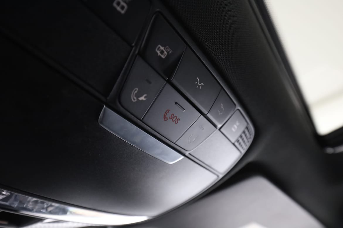 Vehicle Image 38