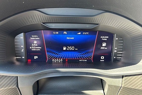 Vehicle Image 9