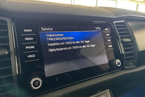 Vehicle Image 19