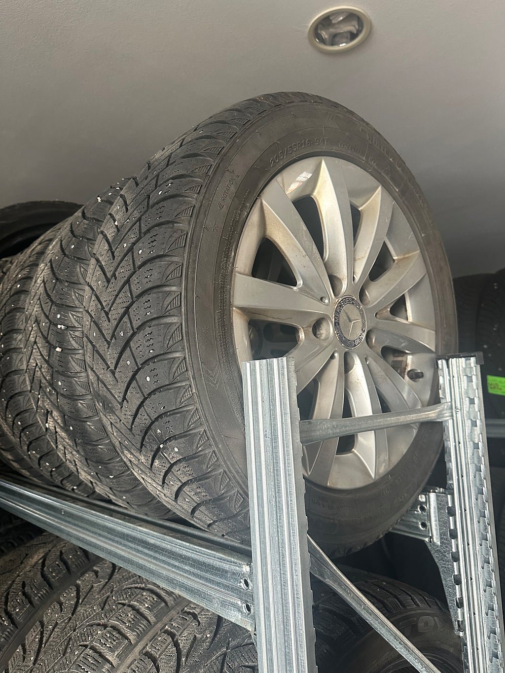 Vehicle Image 13