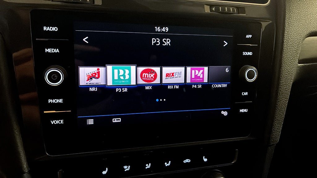 Vehicle Image 9