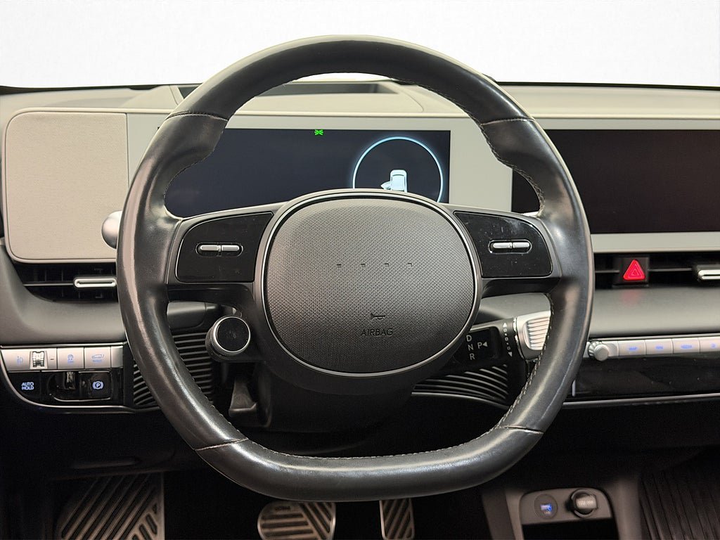 Vehicle Image 15