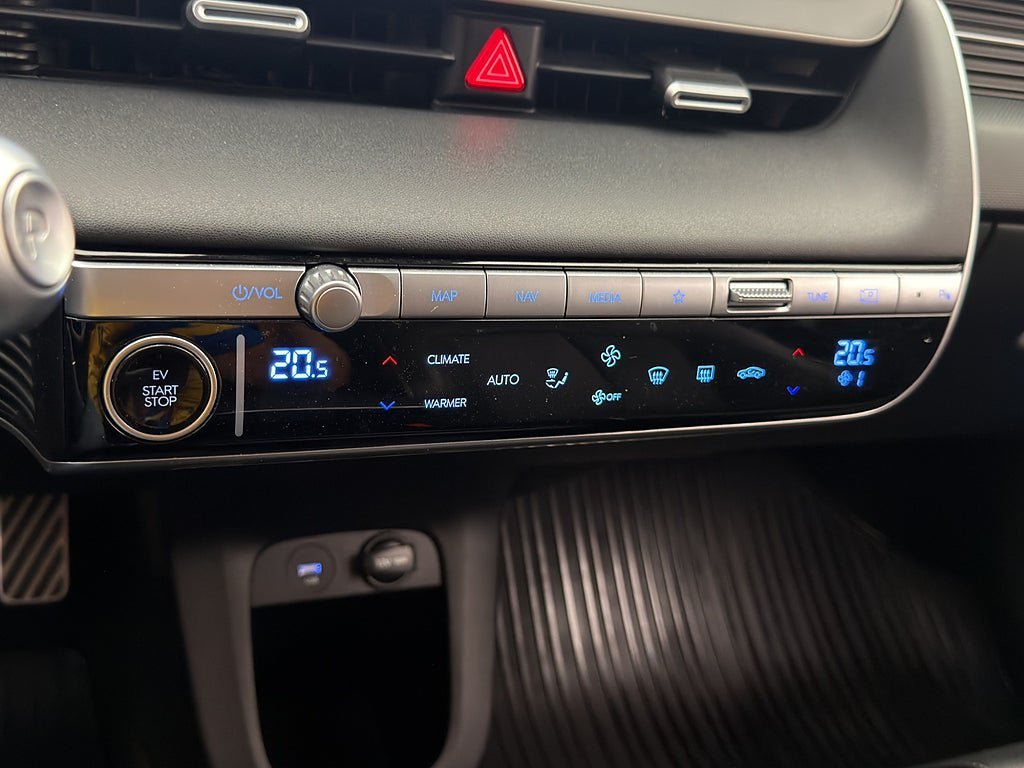 Vehicle Image 29