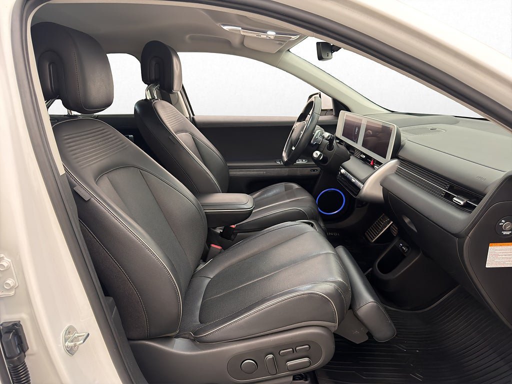 Vehicle Image 31