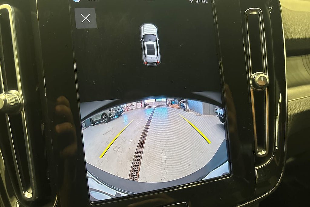 Vehicle Image 17