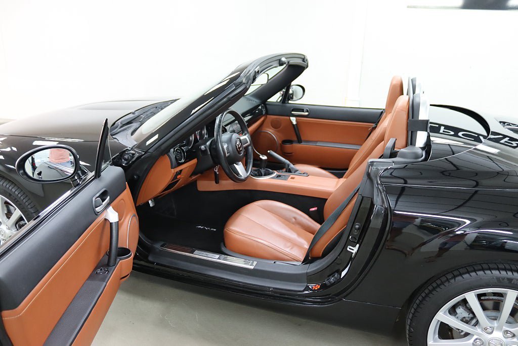 Vehicle Image 12