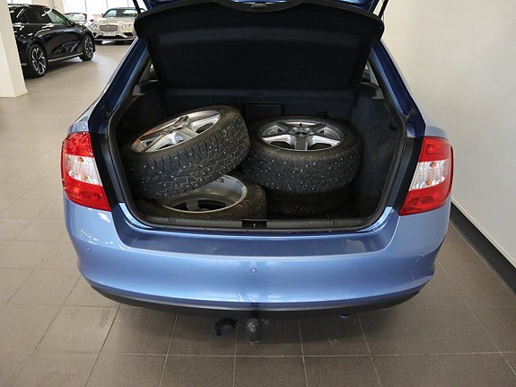Vehicle Image 7