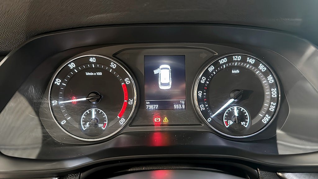 Vehicle Image 18