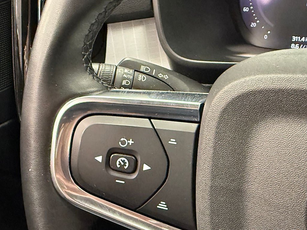 Vehicle Image 26