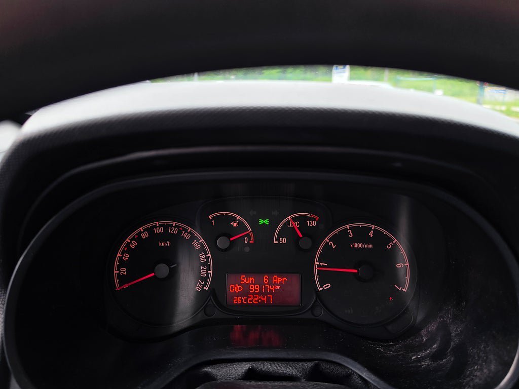 Vehicle Image 11