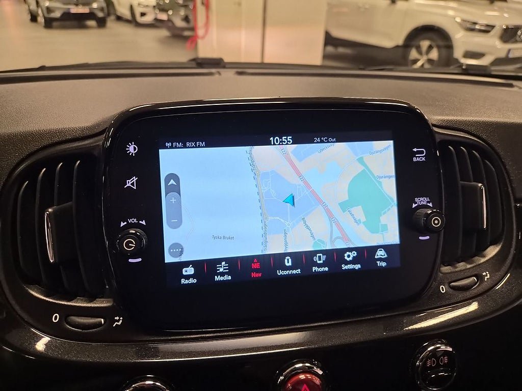 Vehicle Image 11