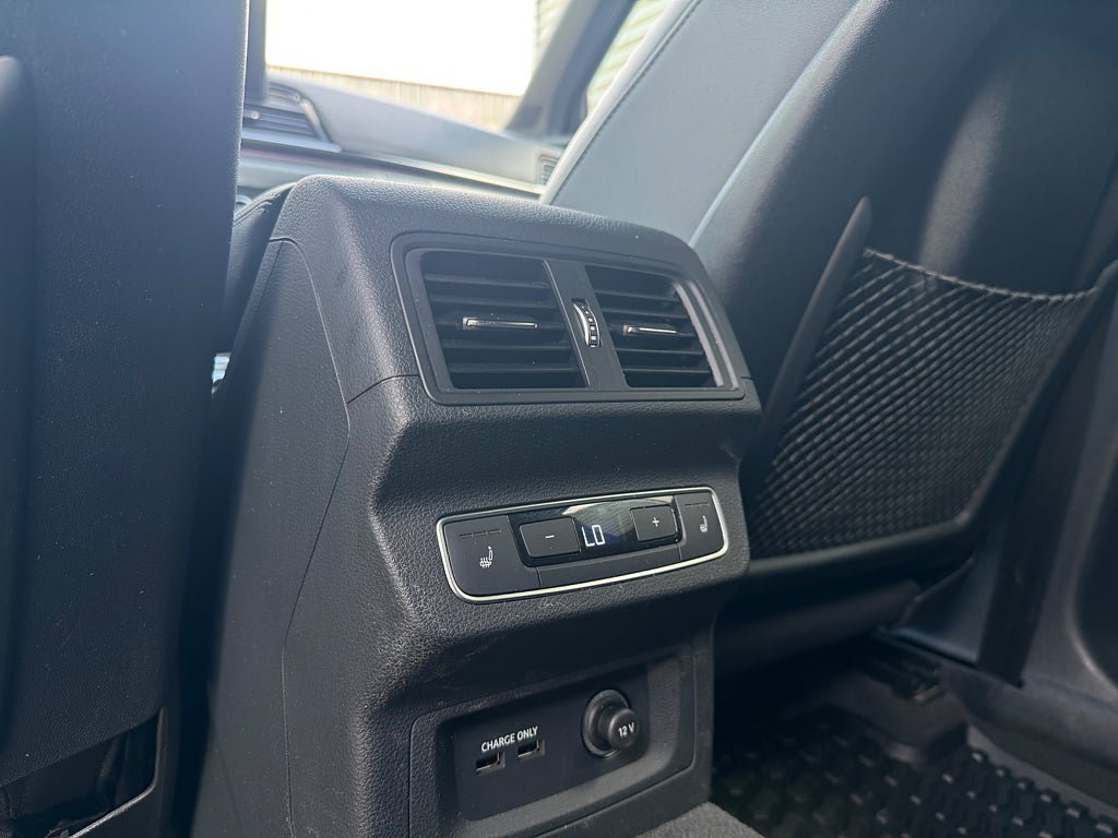 Vehicle Image 26
