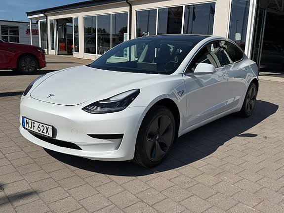 Tesla Model 3 Standard Range Plus, 325hk, 2020