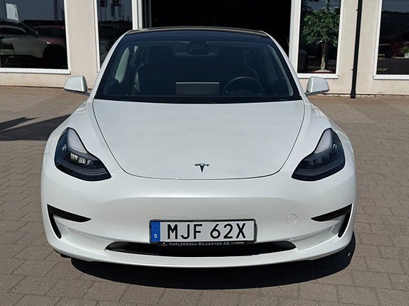 Tesla Model 3 Standard Range Plus, 325hk, 2020