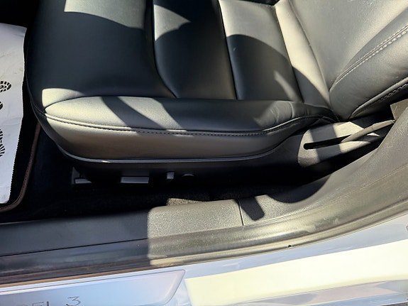Tesla Model 3 Standard Range Plus, 325hk, 2020