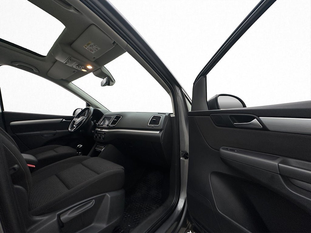 Vehicle Image 24