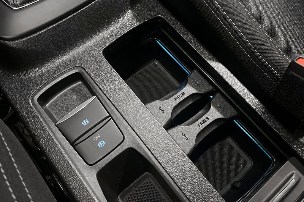 Vehicle Image 25