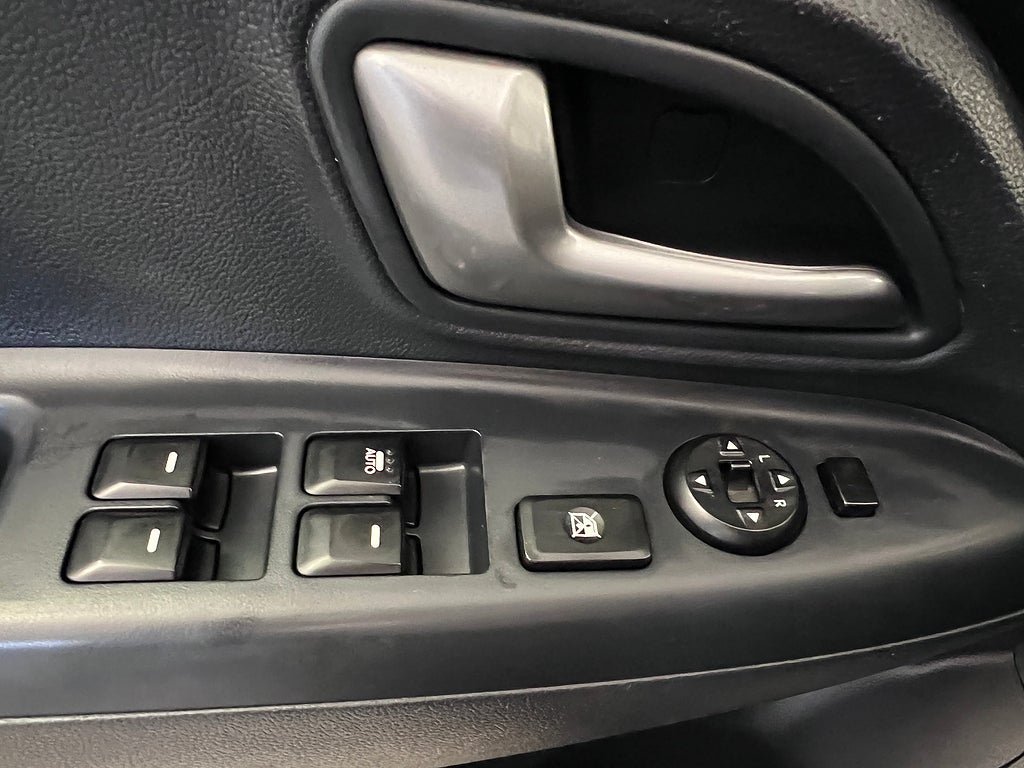 Vehicle Image 17