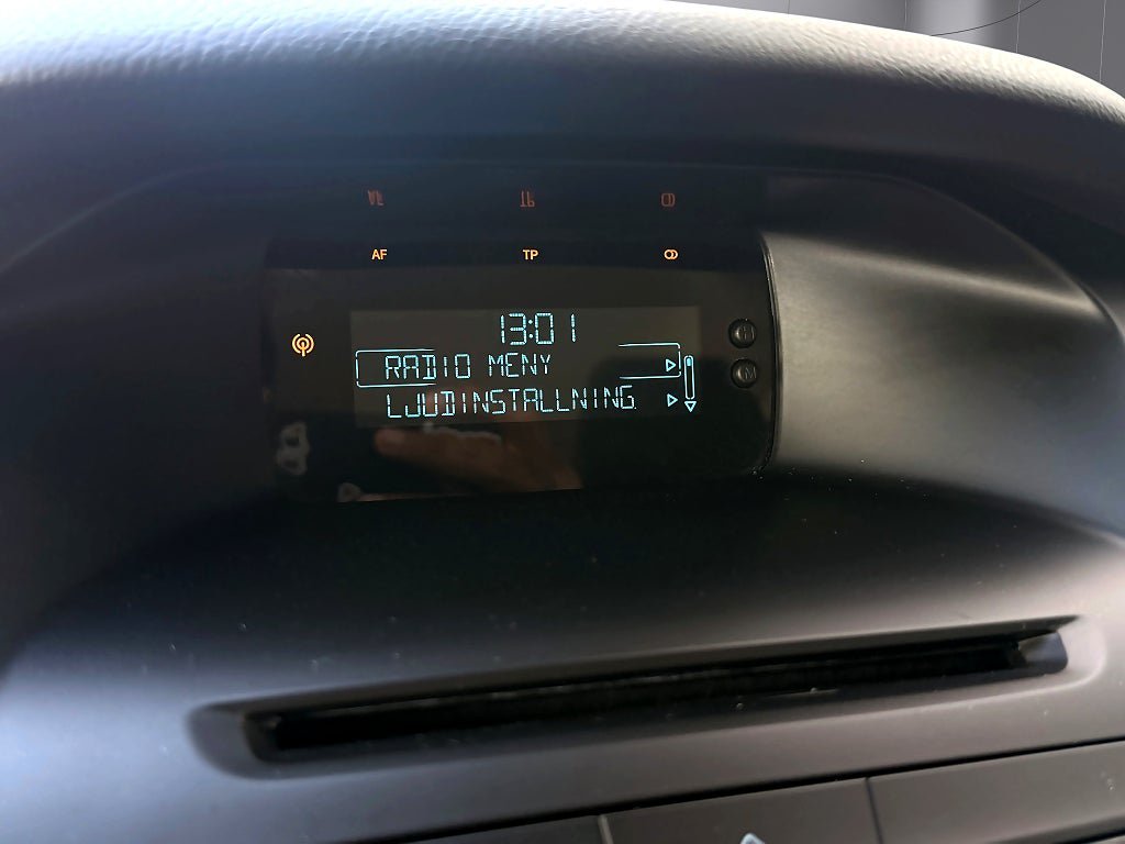 Vehicle Image 17