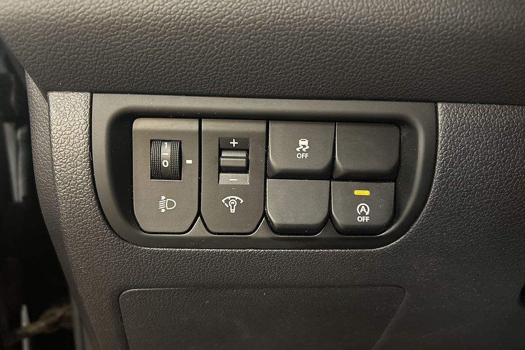 Vehicle Image 26