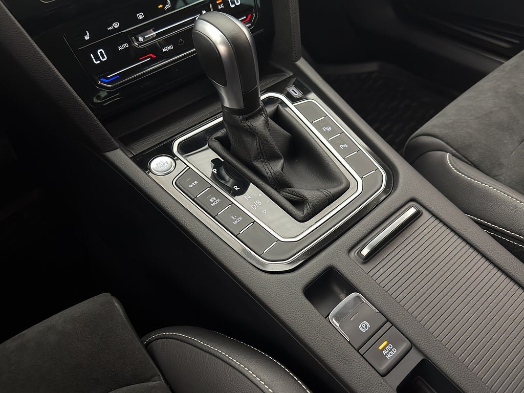 Vehicle Image 27