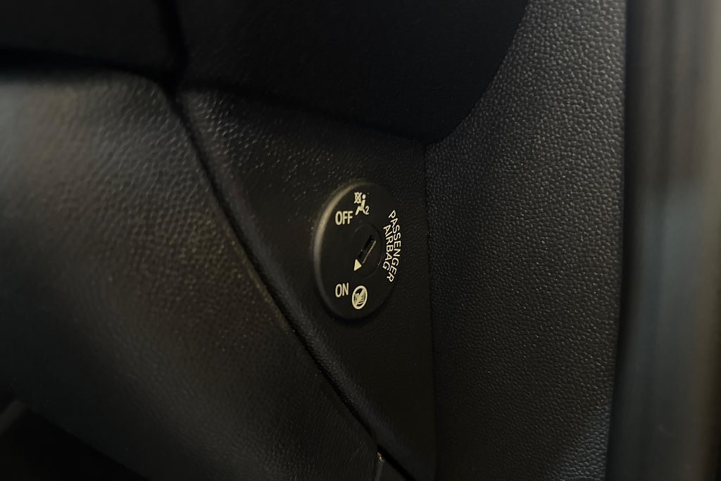 Vehicle Image 23