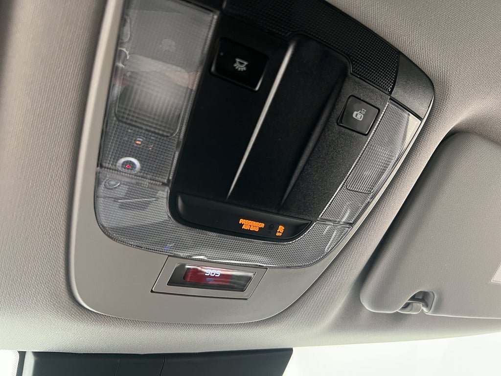 Vehicle Image 37