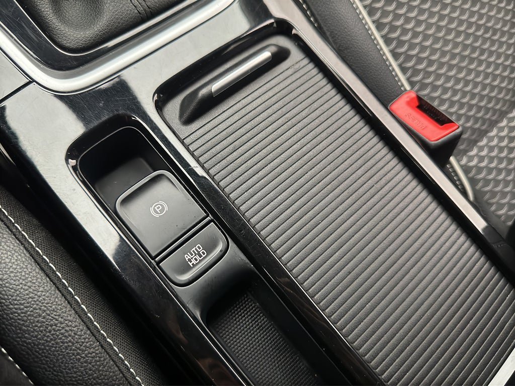 Vehicle Image 26