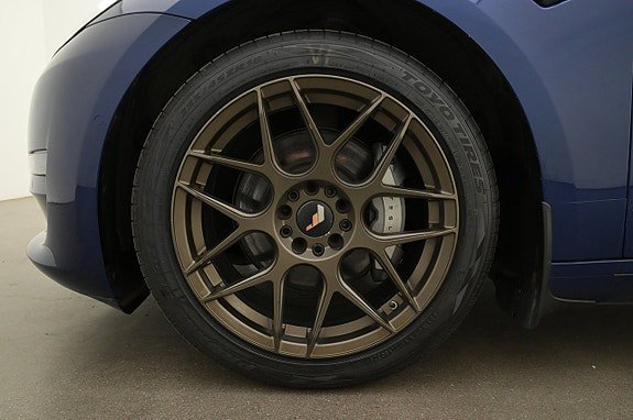 Vehicle Image 27