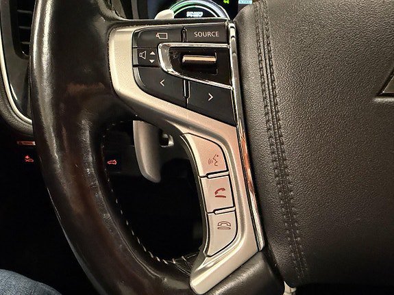 Vehicle Image 24