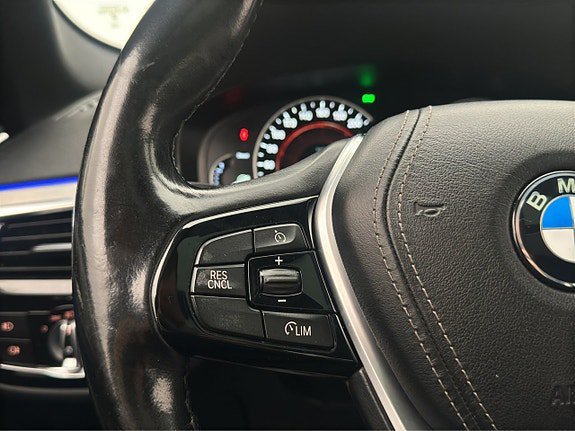 Vehicle Image 27
