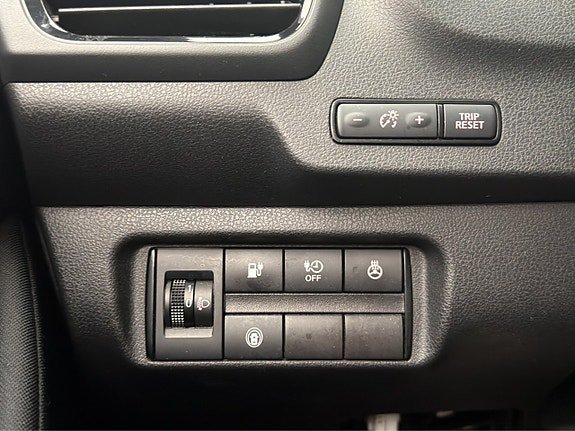 Vehicle Image 29