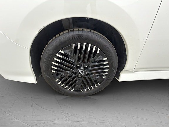 Vehicle Image 31