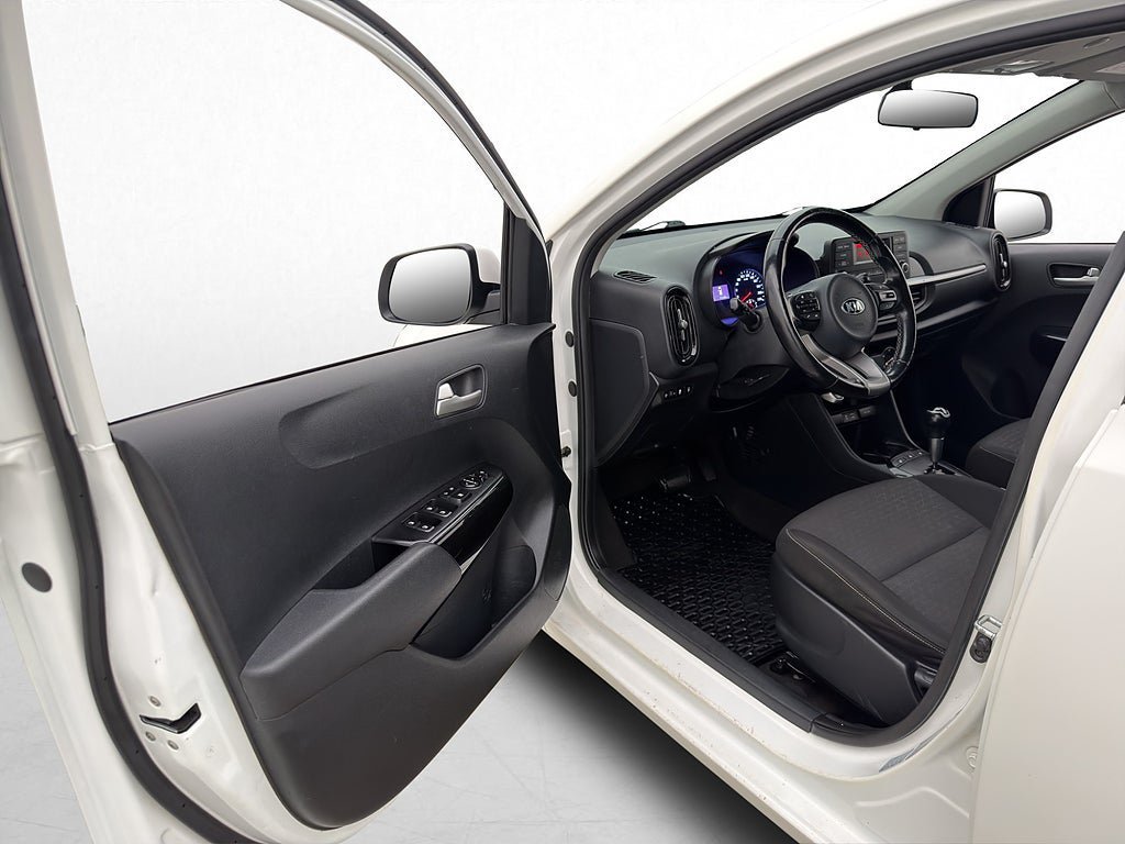 Vehicle Image 10